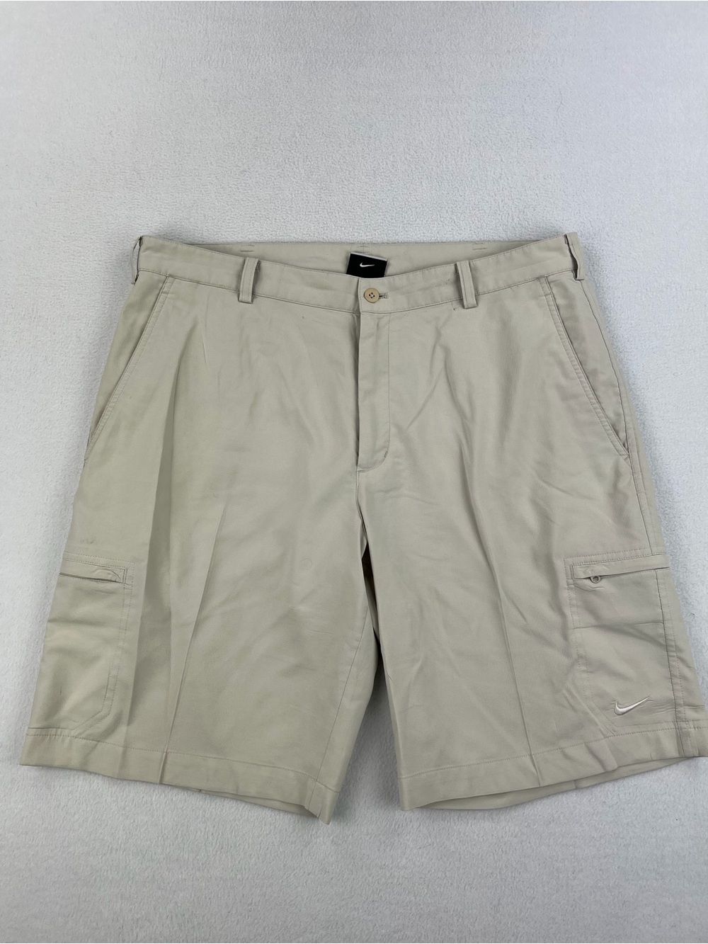 Nike Dri Fit Mens Flat Front Golf Cargo Shorts Beige 10” Inseam Size 36